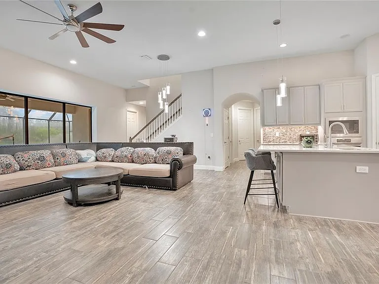 21914 Butterfly Kiss Dr — Photo 9