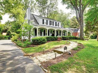 313 N Hubbards Ln, Saint Matthews, KY 40207