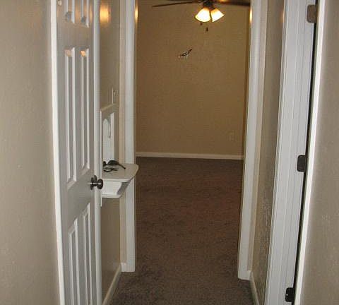 4th image of 3818 NW Ferris Ave