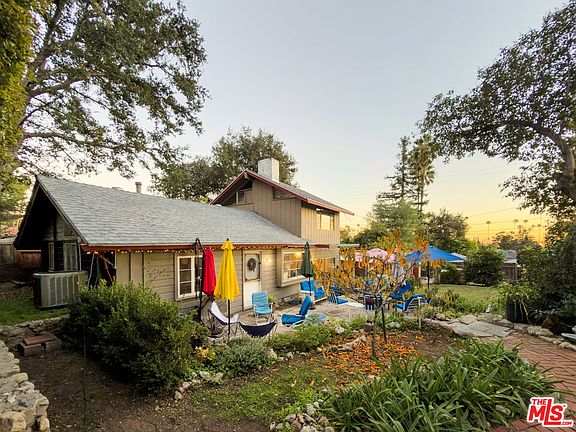 2nd image of 2186 Mar Vista Ave
