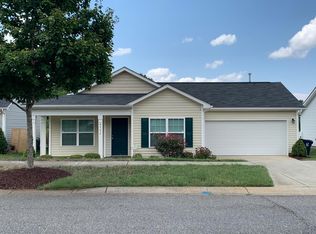 8732 Summer Serenade Dr, Huntersville, NC 28078