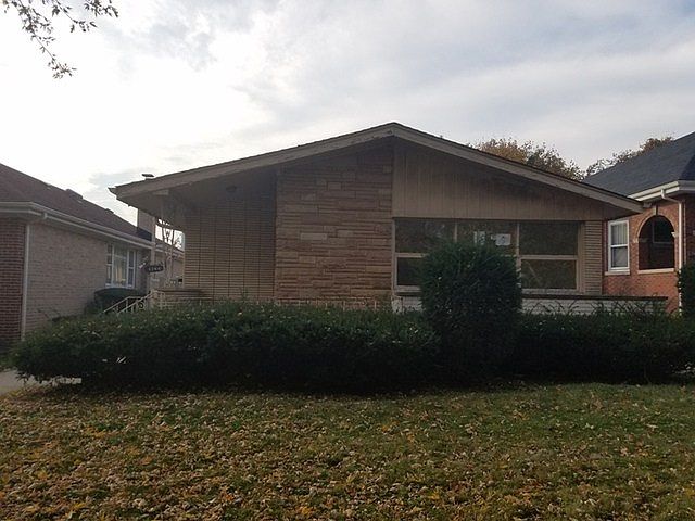 1st image of 1744 N Sayre Ave