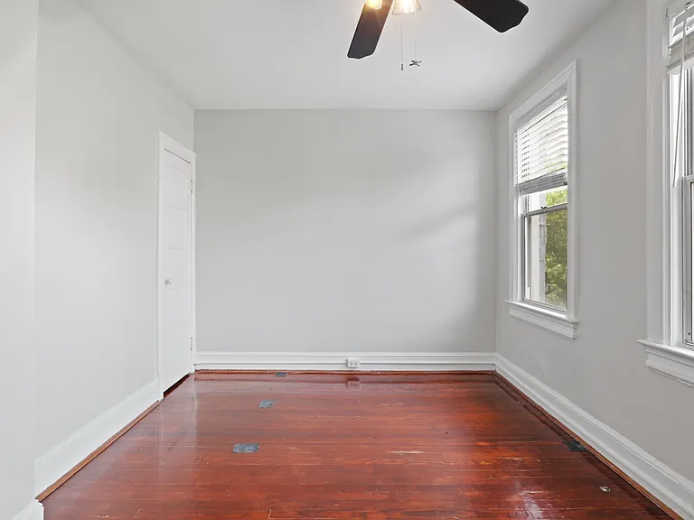 209 Douglas St NE — Photo 14