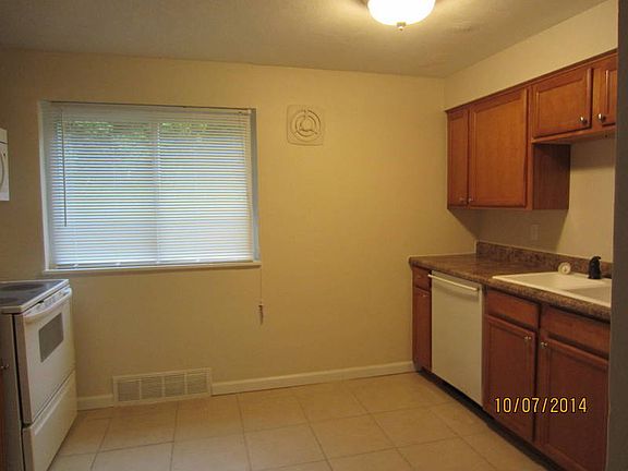 4th image of 3077 Westwood Northern Blvd