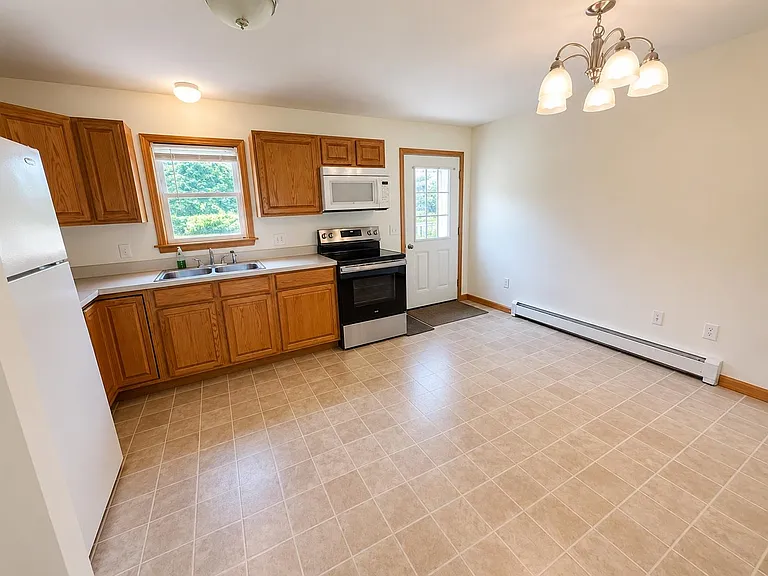 29 Jacob Ave — Photo 9