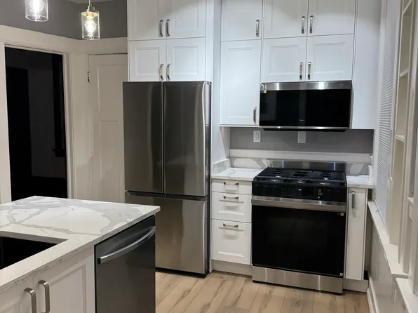 2990 S Wentworth Ave, Milwaukee, WI 53207