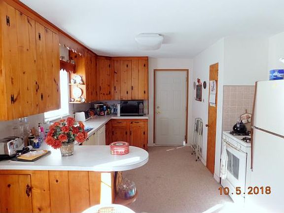 5th image of 27 Stever Dr