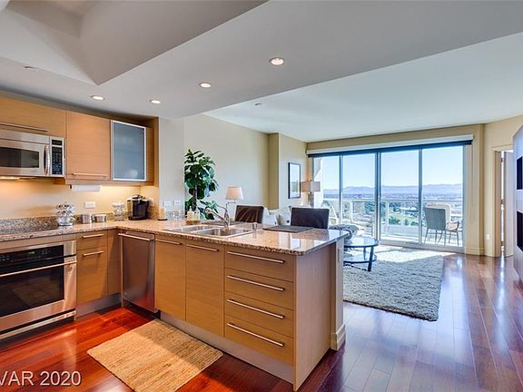 2nd image of 322 Karen Ave Unit 1806