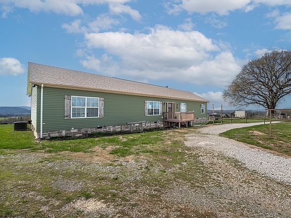 3rd image of 2393 Forester Rd