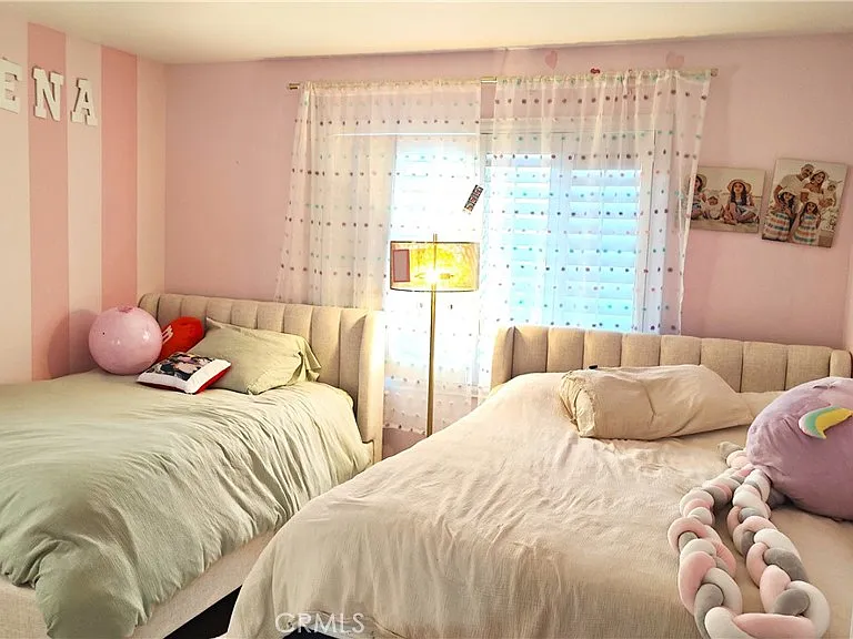1589 Vandagriff Way — Photo 34