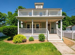 42 Spring St, Medfield, MA 02052