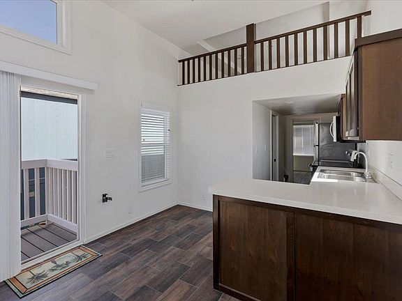 2nd image of 971 W Main St #40