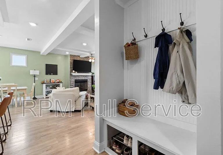604 Alvin Rd — Photo 27