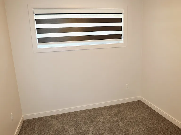 1082086Ave - 19_08232020