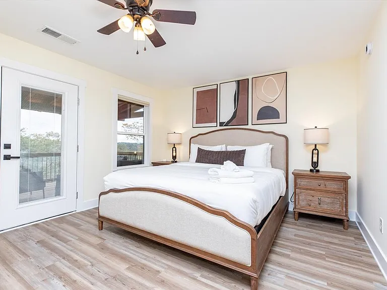 458 Palisade Dr — Photo 86