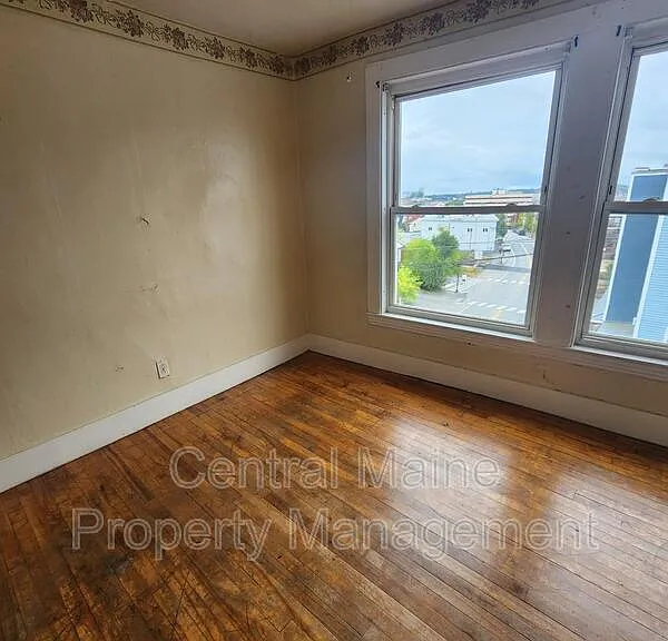 52 Hampshire St #4-2 — Photo 8