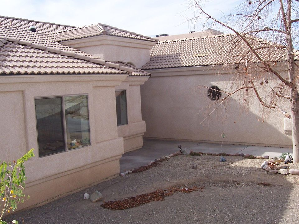 2nd image of 1589 Neptune Dr