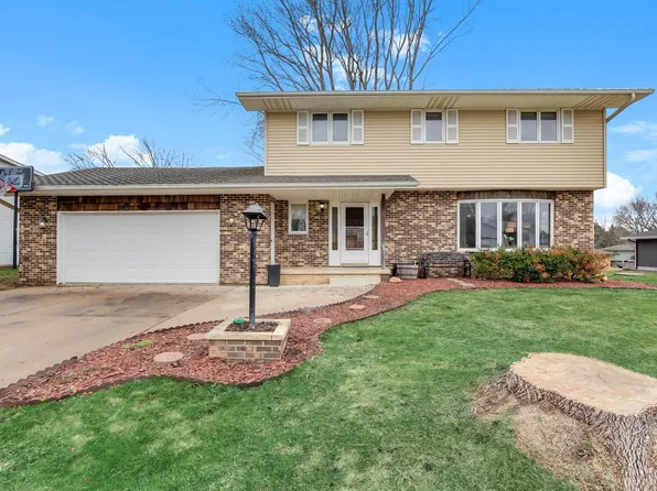 1209 Westwood Dr SW, Faribault, MN 55021