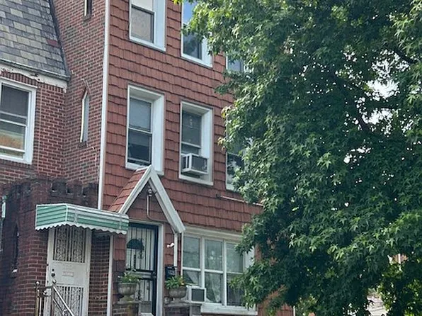 2002 E 28th St #1, Brooklyn, NY 11229