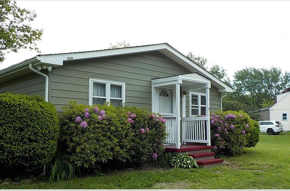 1st image of 2783 Hillcrest Dr