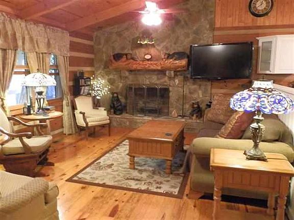 2nd image of 224 Nantahala Dr SE