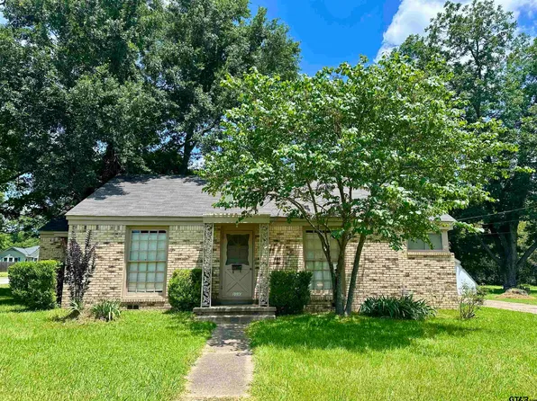 1030 W Kuykendall St, Grand Saline, TX 75140
