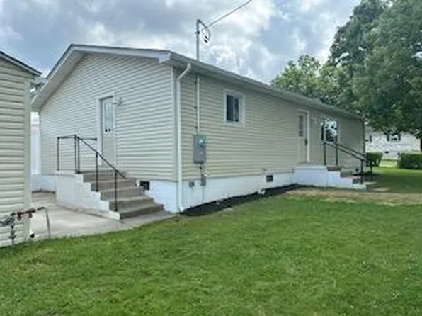 301 Patterson St, Oak Hill, WV 25901
