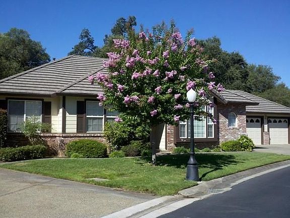 2nd image of 7937 Auburn Oaks Village Ln