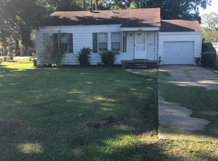 2820 Avenue D, Nederland, TX 77627