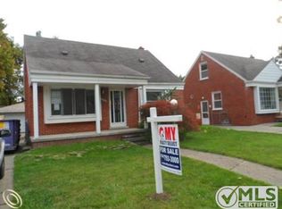 25635 W Hills Dr, Dearborn Heights, MI 48125