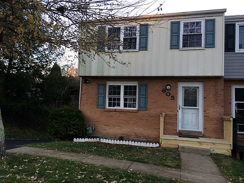 605 Pine Line Dr photo 1