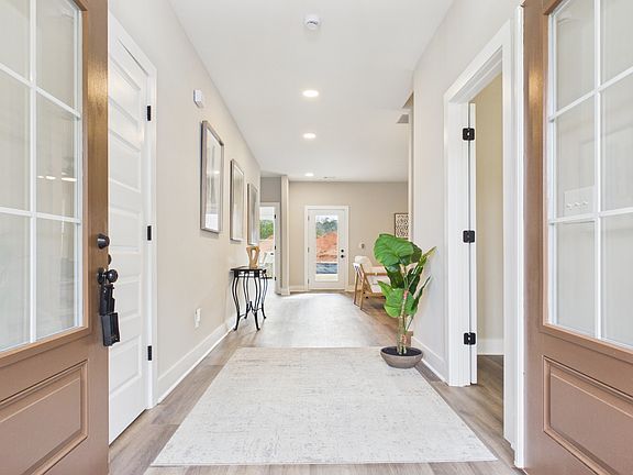 3rd image of 106 Neal Point