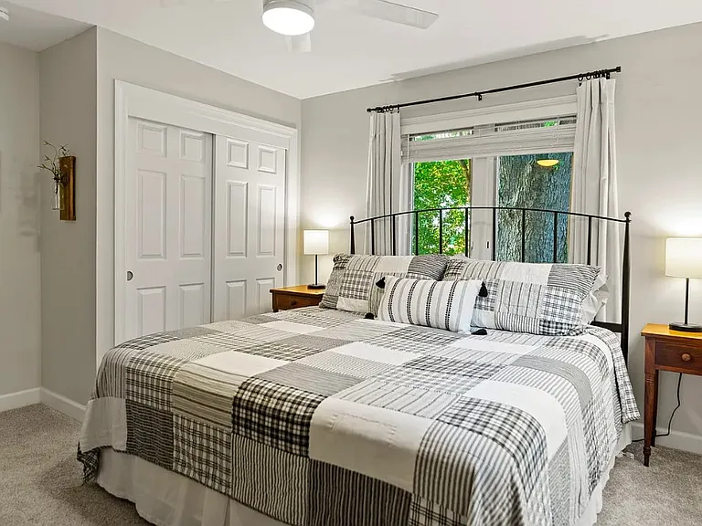 W Lake Shore Dr — Photo 14