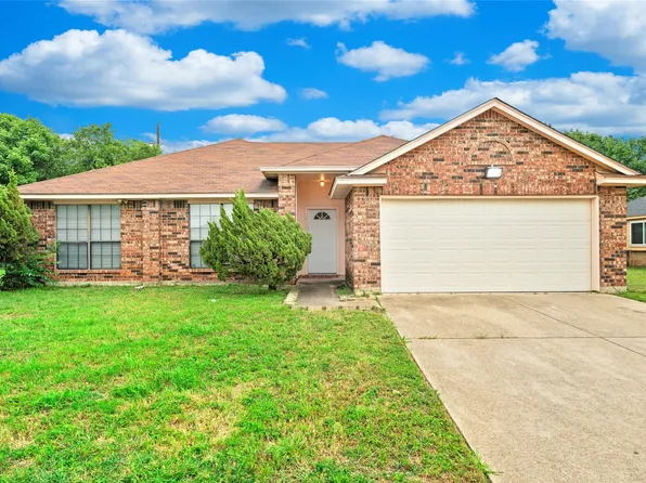 919 Blewitt Dr, Cedar Hill, TX 75104