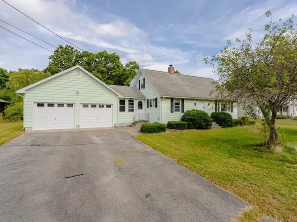 41 Manchonis Rd, Wilbraham, MA 01095