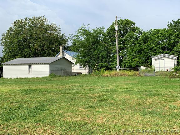 2nd image of 1 Kelly Rd