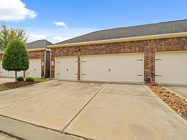 534 Imperial Blvd — Photo 42