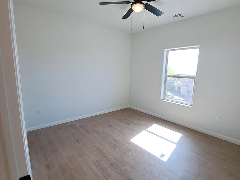 1273 Mission Nuevo Dr #B — Photo 19