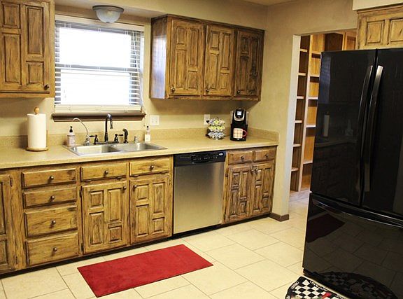 5th image of 4510 Saint Andrews Dr