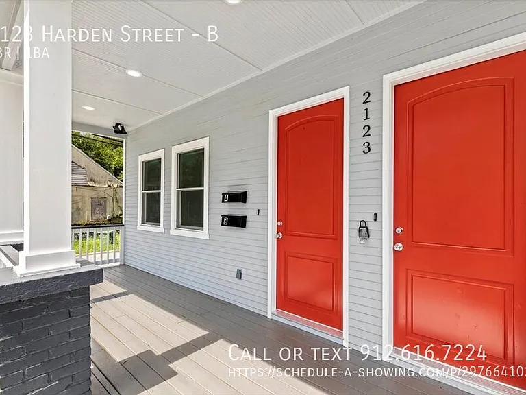 2123 Harden St #B — Photo 3