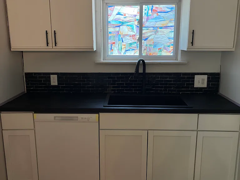 519 Coit Ave NE #1 — Photo 8