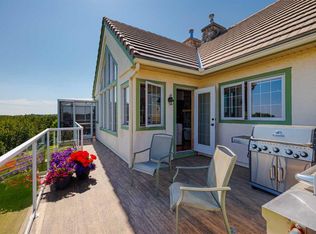 98 SW Equestrian Dr, Rocky View County, AB T3R 1C9