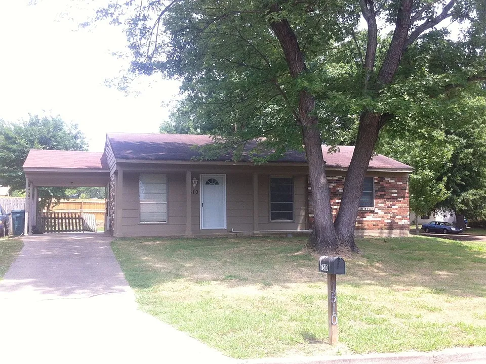 7510 Rockingham Dr