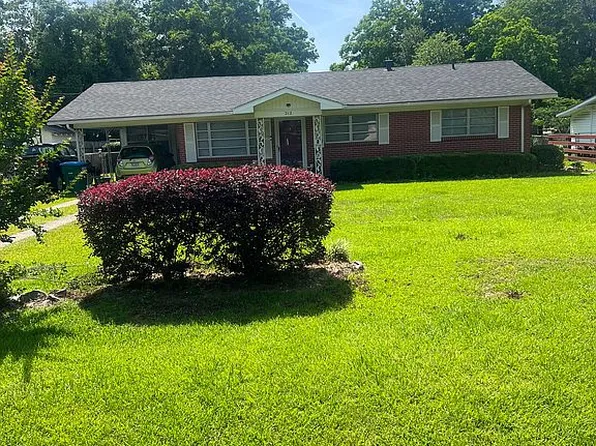 212 11th Ave, Atmore, AL 36502