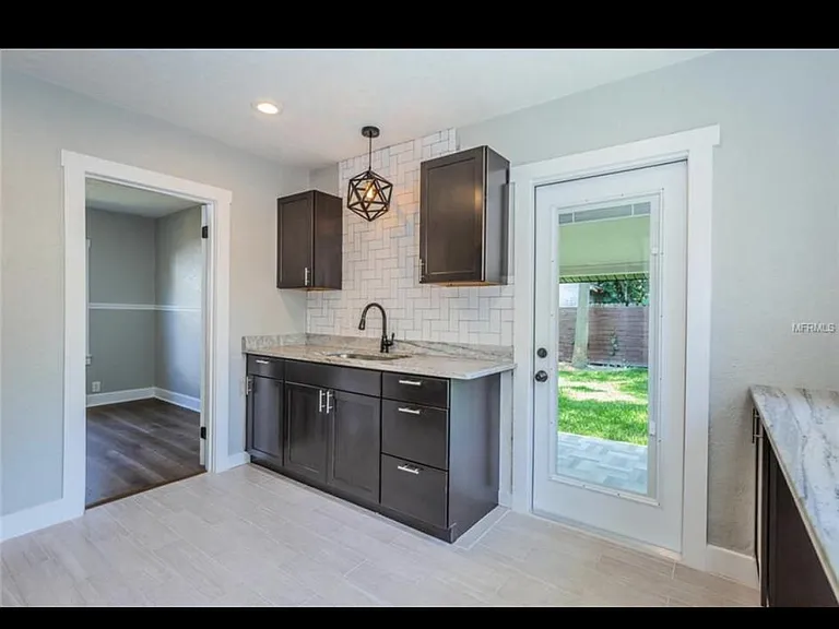 124 W Hiawatha St — Photo 10