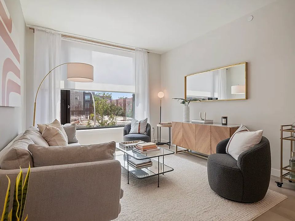 1st image of 15310 88th Ave #408