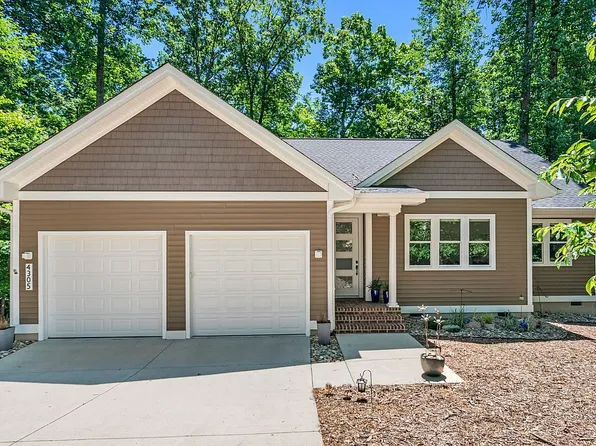 4305 Burke Pl, Pittsboro, NC 27312