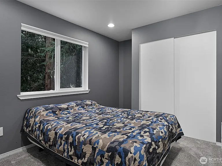 22445 Sunridge Way NE — Photo 11