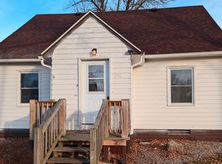 545 2nd Ave SE, Wells, MN 56097