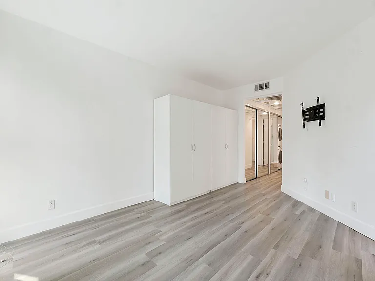 23401 Park Sorrento #45 — Photo 17